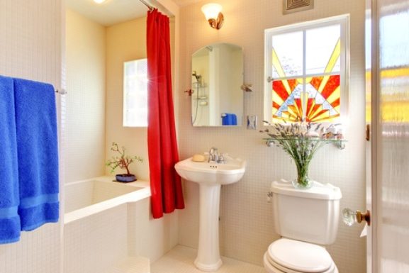 Make a Small Bathroom Look Bigger